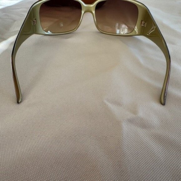 Just Cavelli Sunglasses w/ case - Picture 2 of 8